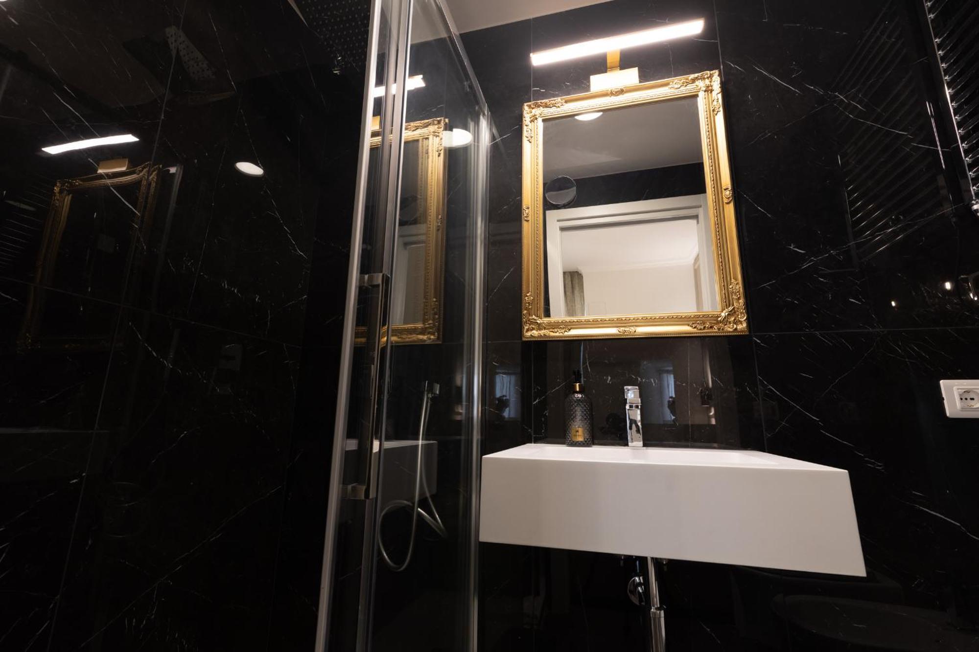 De Vince Suites - Luxury Rooms - Roma Termini 외부 사진