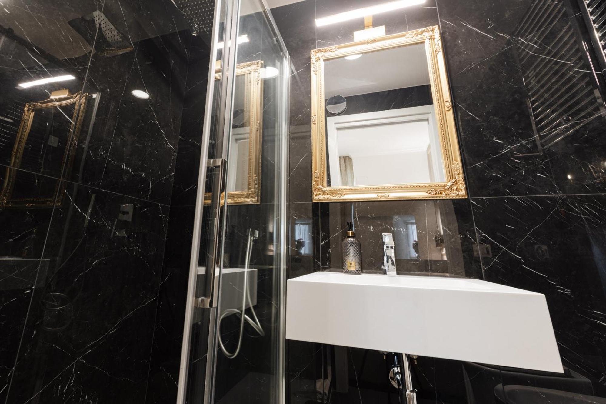 De Vince Suites - Luxury Rooms - Roma Termini 외부 사진